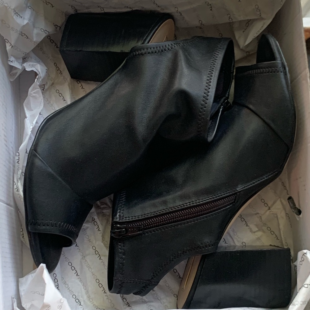 Sexy Soft Leather ALDO Peep Toes